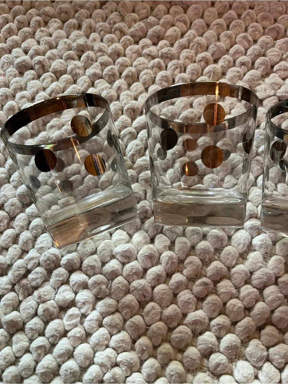 Set of 4 Dorothy Thorpe Silver Polka Dot Accent Glass Tumblers